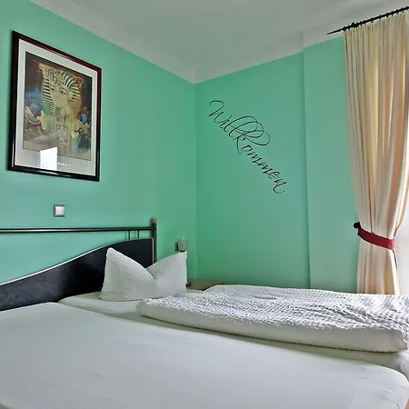 Nussknacker Hotel 3*